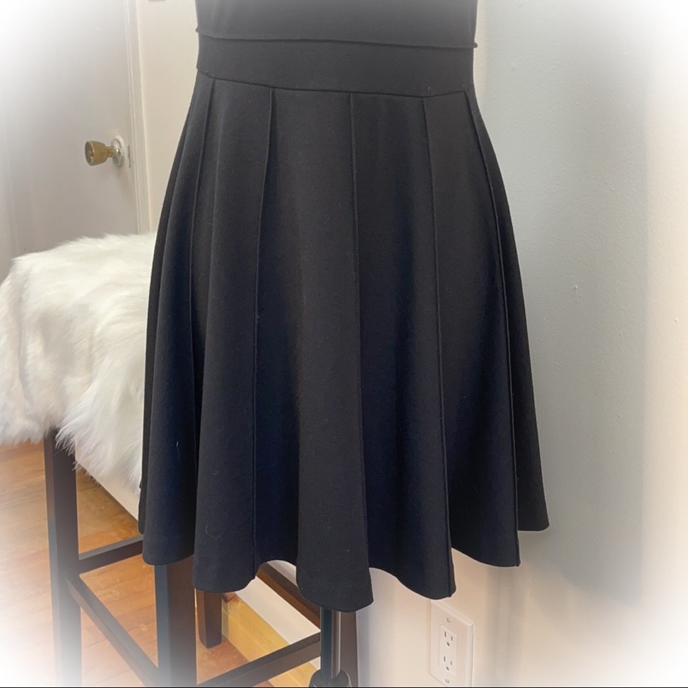💕Beautiful Black Elle Dress cap sleeves💕 - Picture 5 of 12